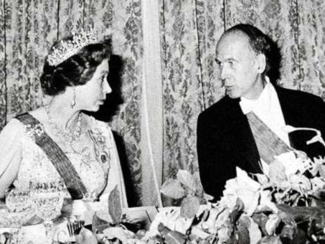 Valéry Giscard d'Estaing et la Reine Elizabeth II