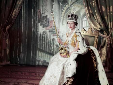 Biographie - Elizabeth II, reine d'un siècle